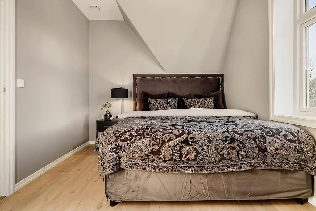 Villa Bergen. Historic Luxury Near The City Centre