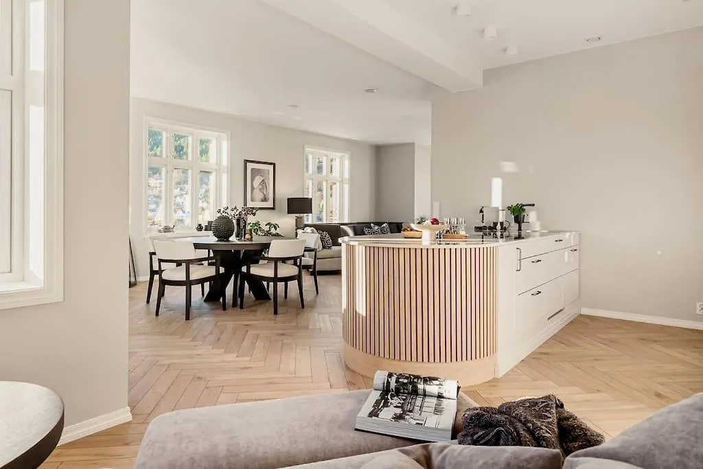 Villa Bergen. Historic Luxury Near The City Centre 노르웨이