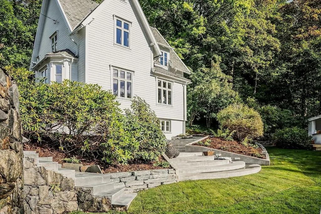 Villa Bergen. Historic Luxury Near The City Centre 0*, 베르겐 노르웨이