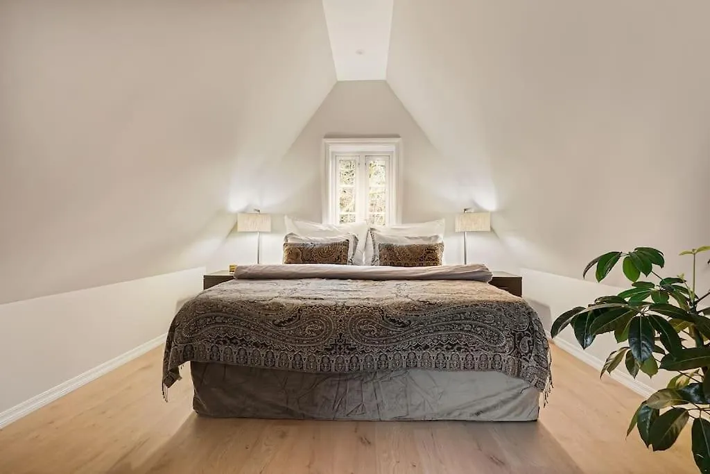 Villa Bergen. Historic Luxury Near The City Centre