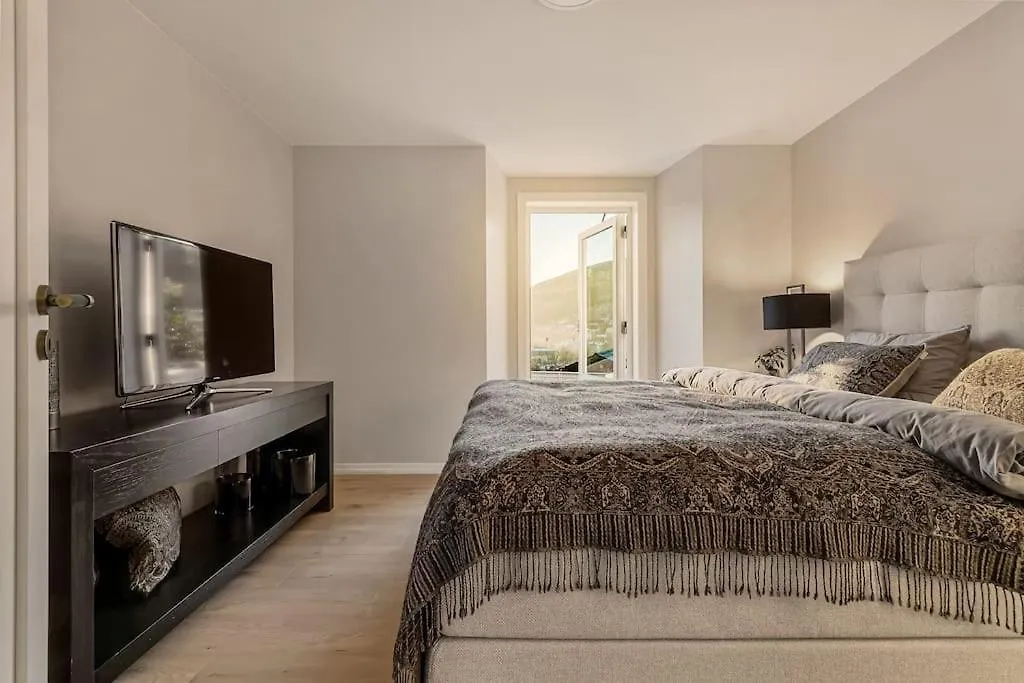 Villa Bergen. Historic Luxury Near The City Centre